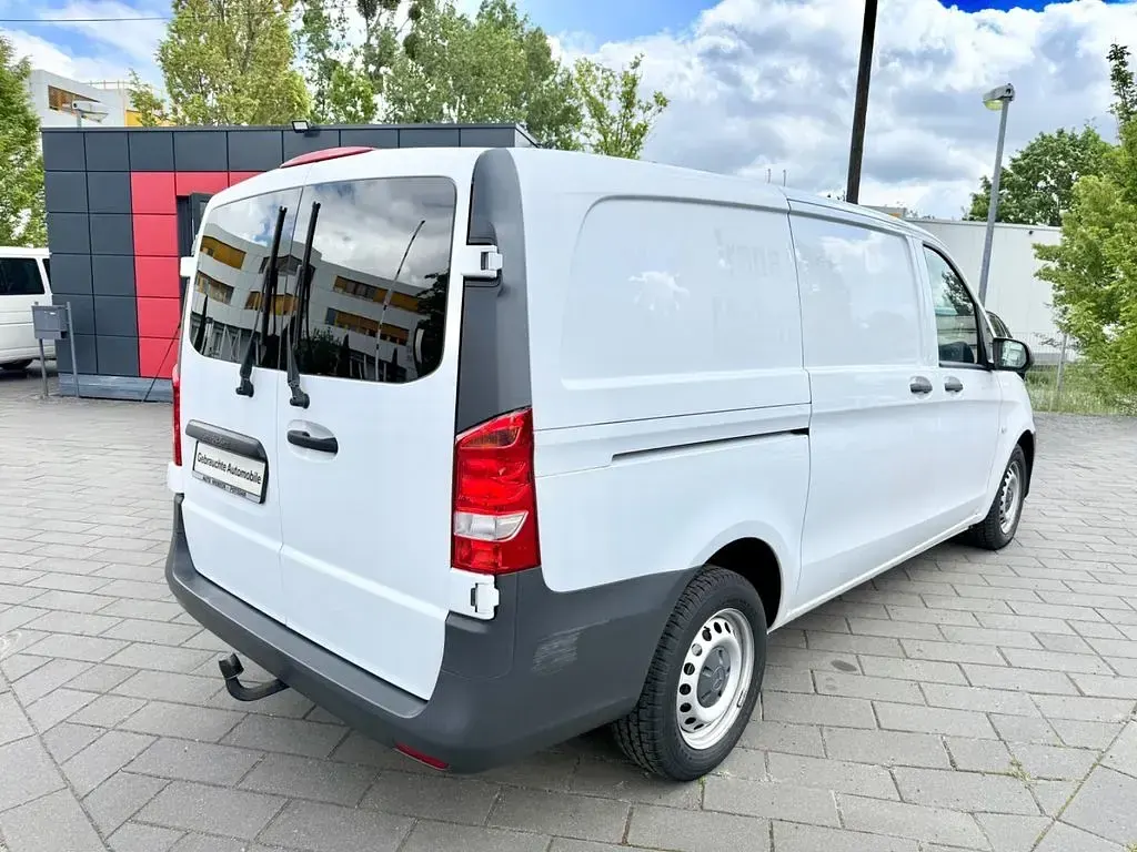 Gebraucht Mercedes Vito 114 PS (83 kW) 2017 Weiß Van