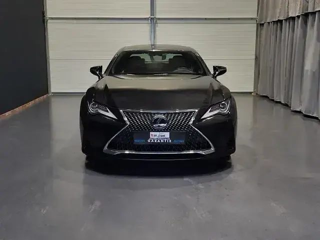 Gebraucht Lexus RC300h 223 PS (164 kW) 2019 Graphite black Coupé
