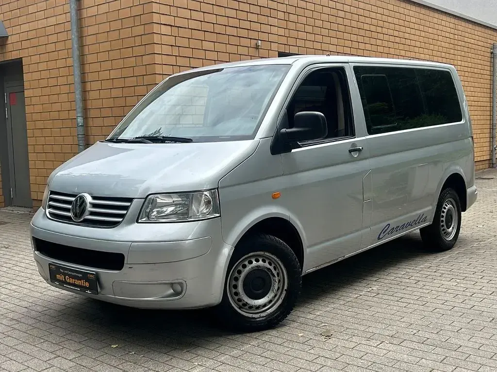 Usata VW Caravelle 131 CV (96 kW) 2004 Argento Furgone