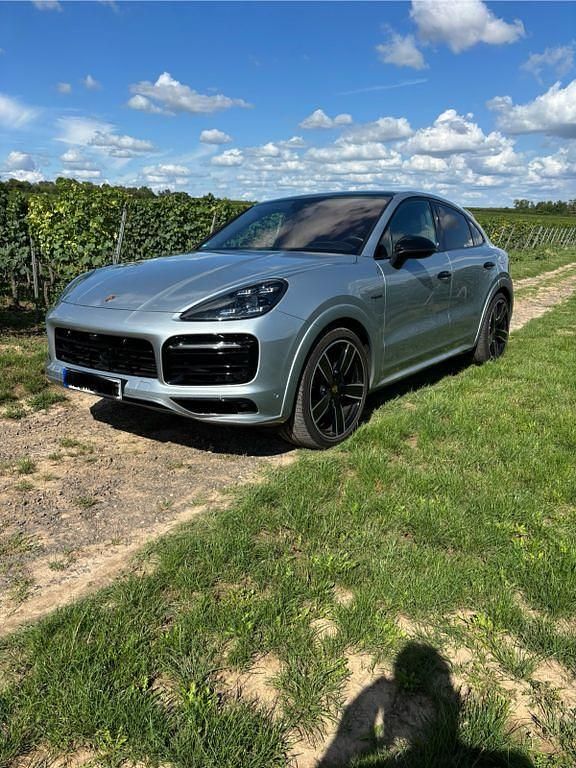 Silber Gebraucht 2021 Porsche Cayenne SUV | 78.990 € (Fairer Preis) - Bild 1/4