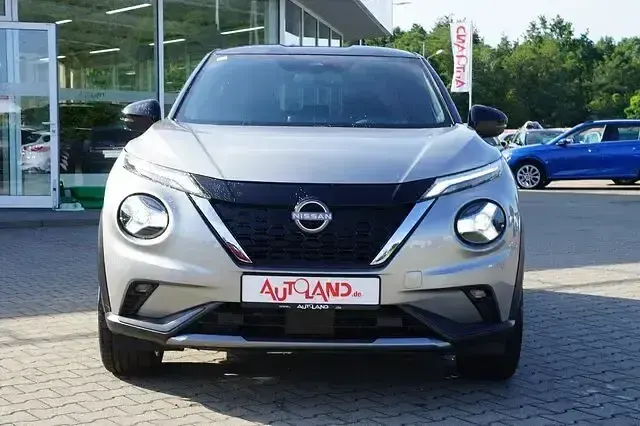 Gebraucht Nissan Juke 143 PS (105 kW) 2023 Silbermet./schwarz SUV
