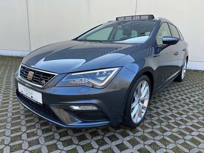 Grau Gebraucht 2019 Seat Leon ST Beats Kombi | 18.790 € (Etwas zu teuer) - Bild 1/4