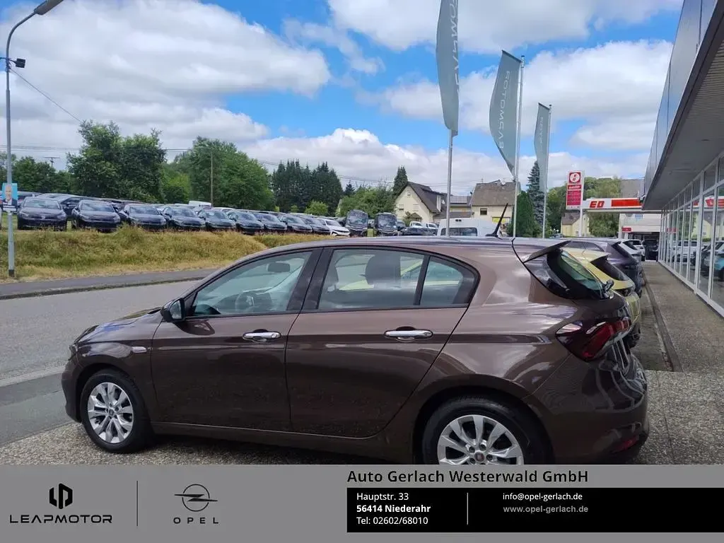 Gebraucht Fiat Tipo Lounge 120 PS (88 kW) 2018 Bronze Limousine