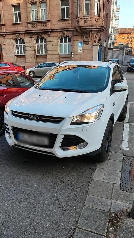 Weiß Gebraucht 2014 Ford Kuga Titanium SUV | 5.950 € (Superpreis) - Bild 1/4