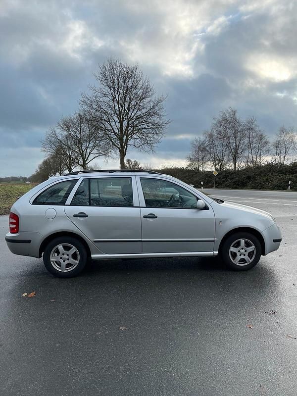Gebraucht Skoda Fabia 75 PS (55 kW) 2003 Silber Kombi
