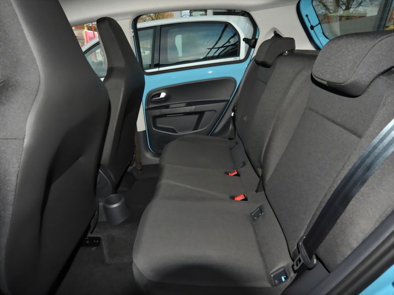 Verkauft VW up! 1,0 Klima Dash Pad Bla., gebraucht 2021, 0 km in Bad