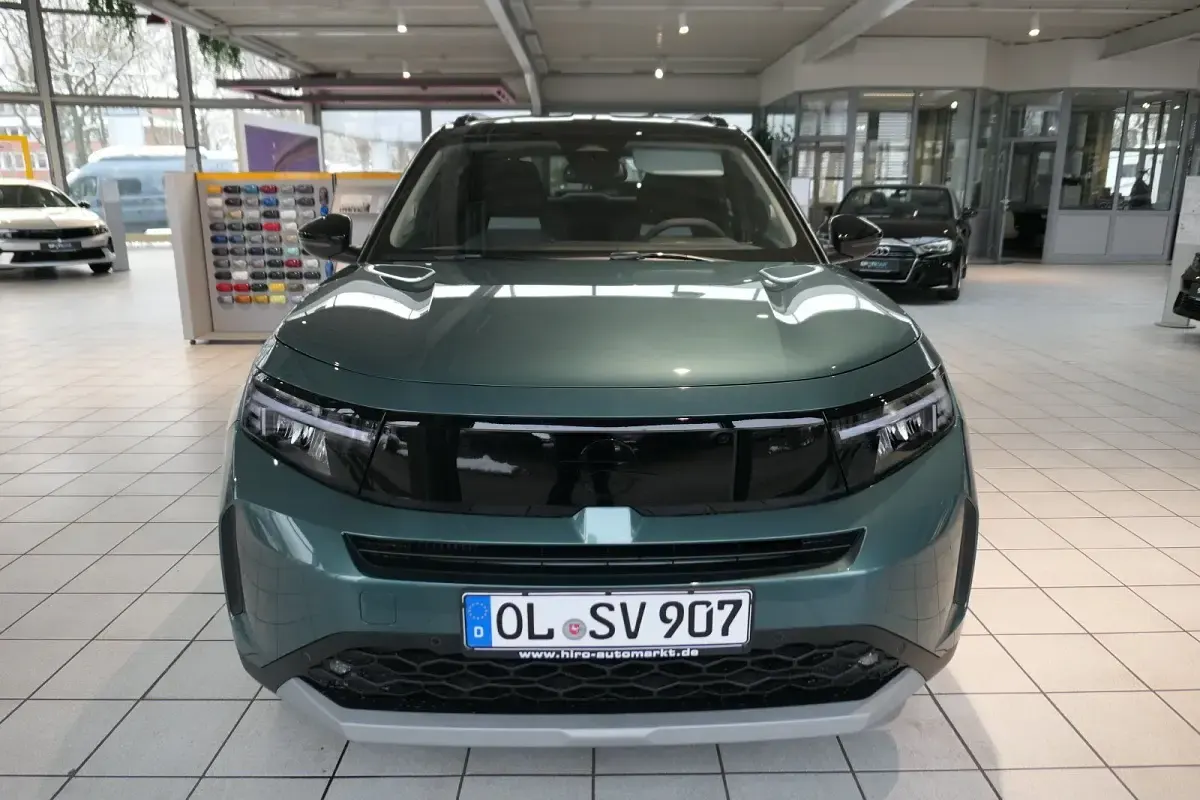 Gebraucht Opel Frontera GS Line 110 PS (80 kW) 2025 Khaki grün SUV
