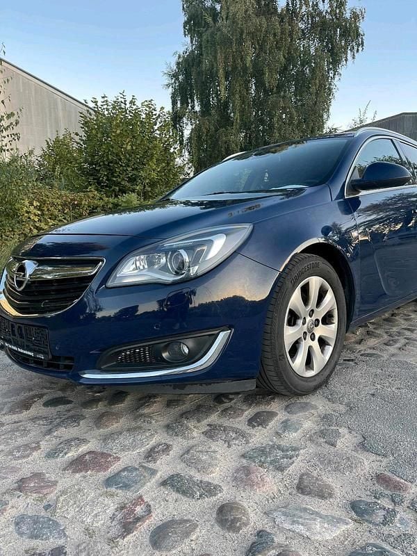 Blau Gebraucht 2014 Opel Insignia Kombi | 4.900 € (Guter Preis) - Bild 1/4