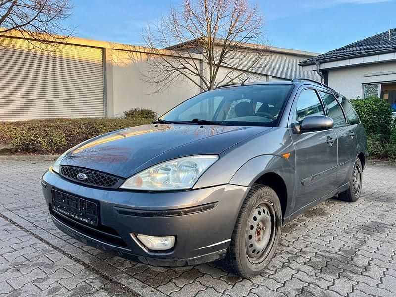 Gebraucht Ford Focus Ambiente 101 PS (74 kW) 2003 Grau Limousine