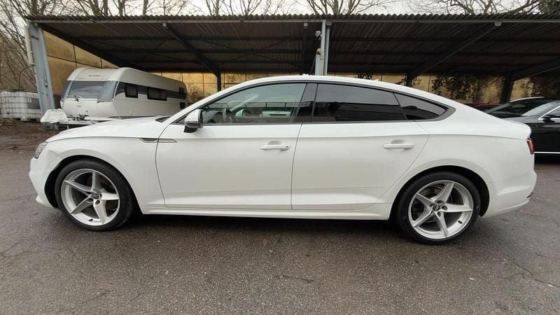 Weiß Gebraucht 2019 Audi A5 Coupé | 18.999 € (Fairer Preis) - Bild 1/4