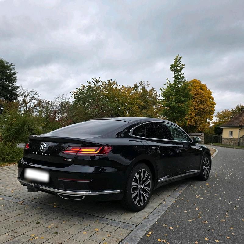 Gebraucht VW Arteon Elegance 239 PS (175 kW) 2017 Schwarz Kleinwagen