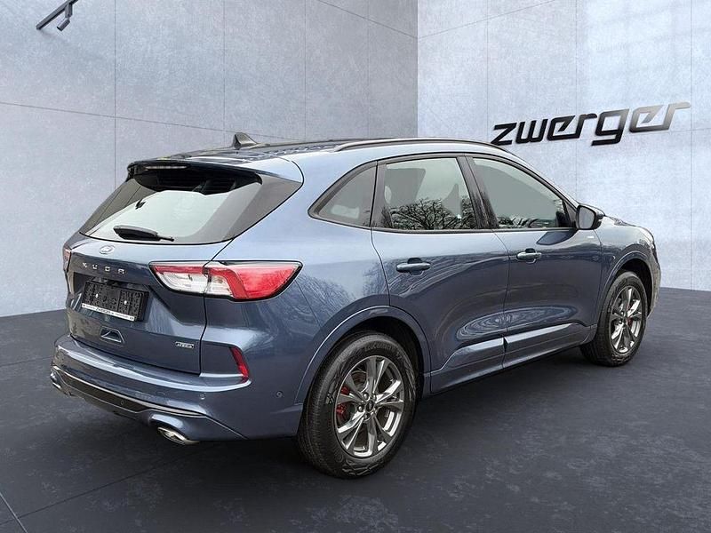 Gebraucht Ford Kuga ST-Line 152 PS (111 kW) 2022 Blau SUV