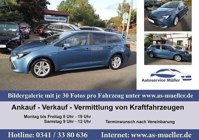 Blau (metallic) Gebraucht 2021 Toyota Corolla Kombi | 19.950 € (Guter Preis) - Bild 1/4
