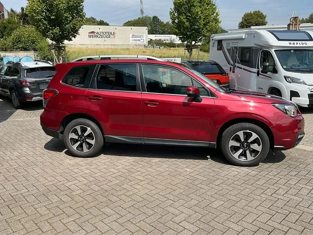 Gebraucht Subaru Forester Exclusive+ 150 PS (110 kW) 2018 Rot SUV