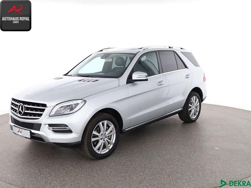 Silber Gebraucht 2016 Mercedes ML250 SUV | 29.480 € (Etwas zu teuer) - Bild 1/4