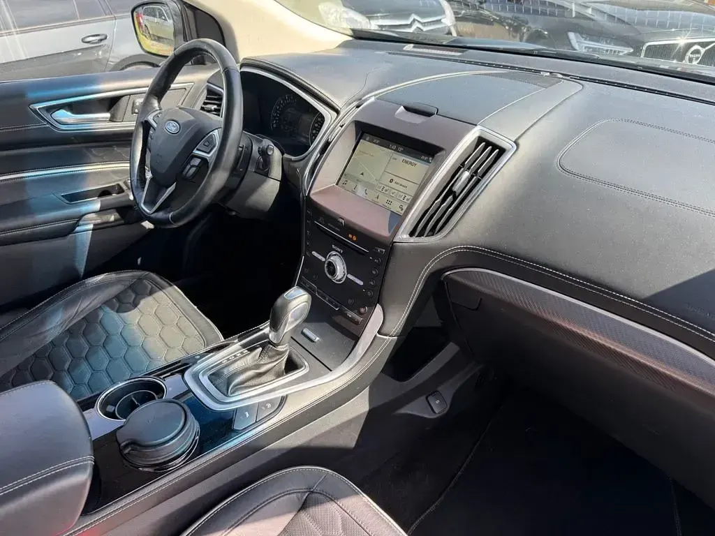 Gebraucht Ford Edge Vignale 209 PS (153 kW) 2018 Schwarz SUV