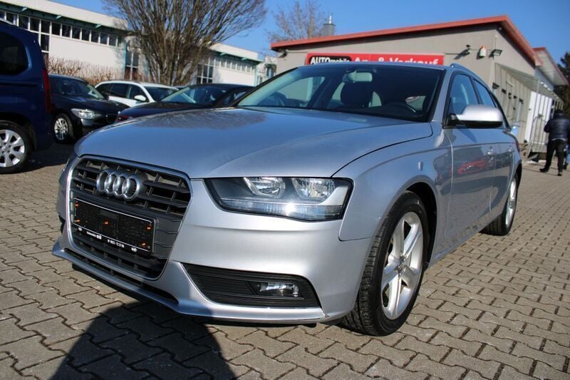 Silber Gebraucht 2014 Audi A4 Kombi | 9.990 € (Guter Preis) - Bild 1/4
