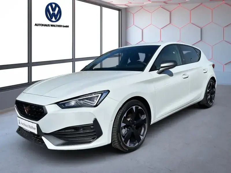 Weiß Gebraucht 2024 Cupra Leon Basis Limousine | 29.990 € (Etwas zu teuer) - Bild 1/4