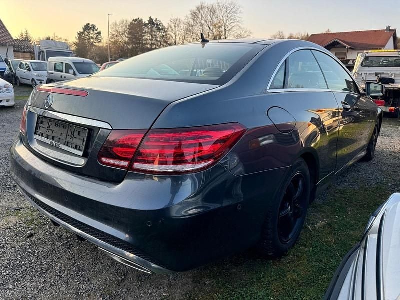 Gebraucht Mercedes E220 AMG 170 PS (125 kW) 2013 Grau Coupé