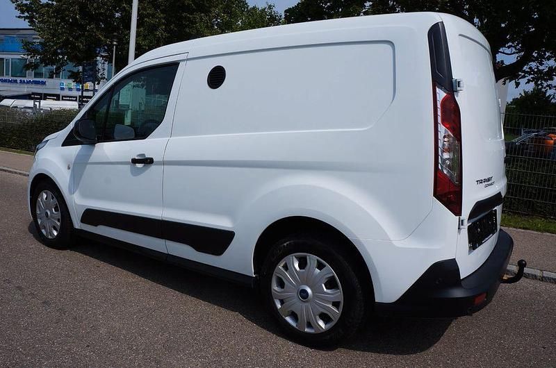 Second-hand Ford Transit Connect 101 CP (74 kW) 2021 Alb Monovolum