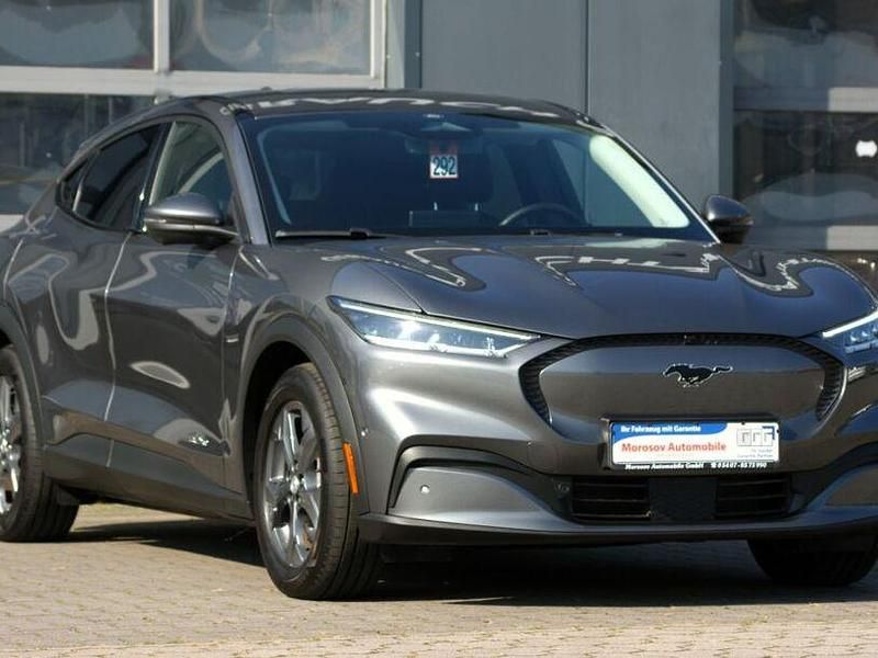 Gebraucht Ford Mustang Mach-E 189 kW (258 PS) 2021 Carbonizedgrau metallic SUV