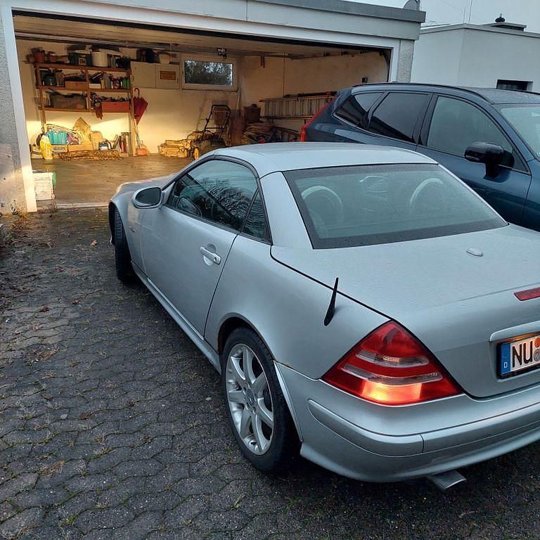 Gebraucht Mercedes SLK200 163 PS (119 kW) 2002 Silber Cabrio