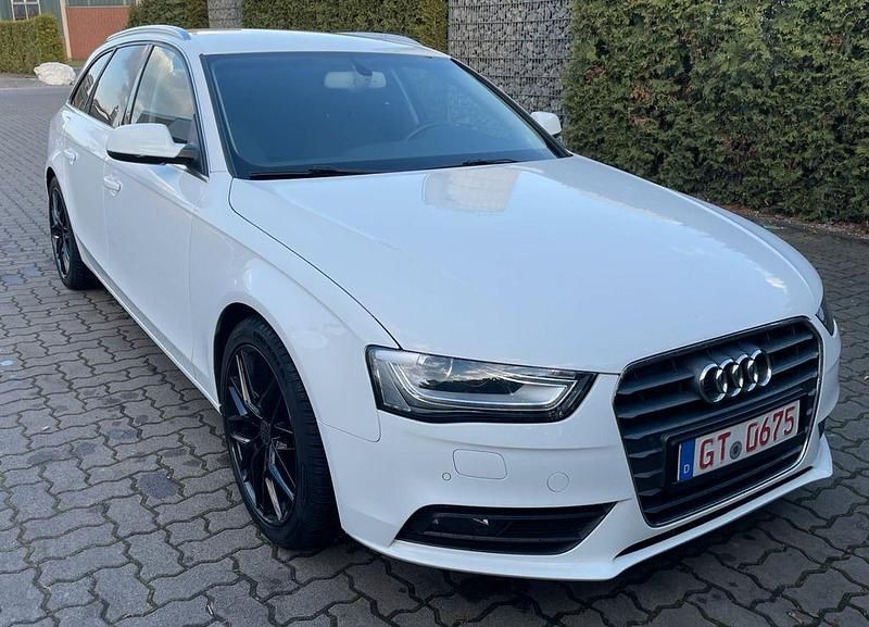 Gebraucht Audi A4 Ambiente 170 PS (125 kW) 2012 Weiß Kombi