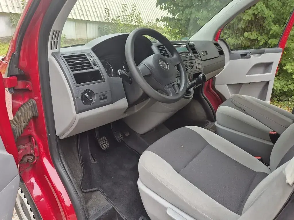 Gebraucht VW T5 140 PS (102 kW) 2014 Rot Van