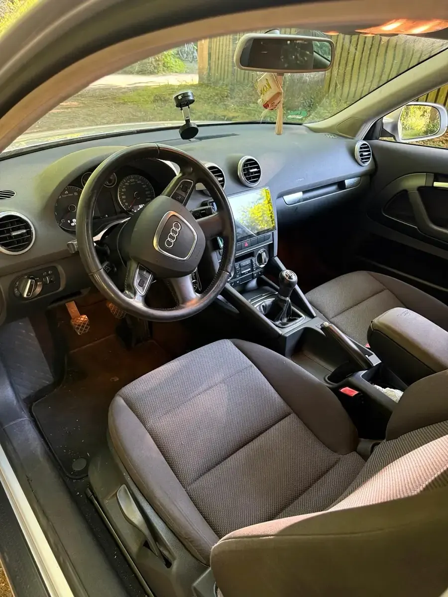 Gebraucht Audi A3 Sportback Ambition 125 PS (91 kW) 2011 Silber Kleinwagen