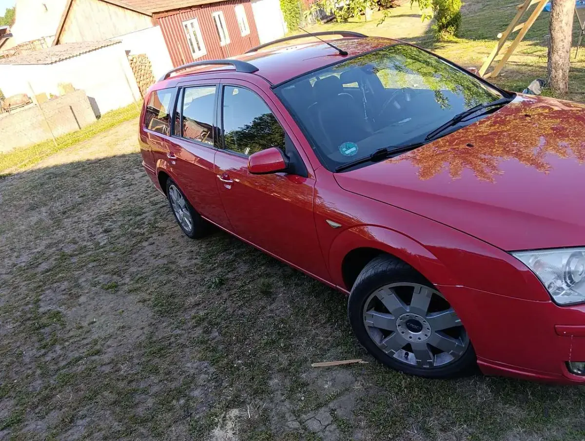 Gebraucht Ford Mondeo Ghia 194 PS (142 kW) 2006 Kombi
