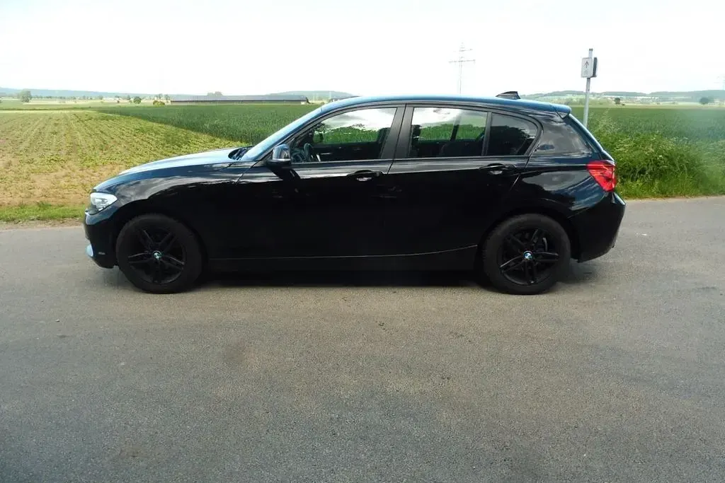 Używany BMW 118 Advantage 136 KM (100 kW) 2016 Czarny Hatchback
