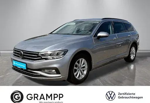 Gebraucht VW Passat Business 150 PS (110 kW) 2022 Silber Kombi