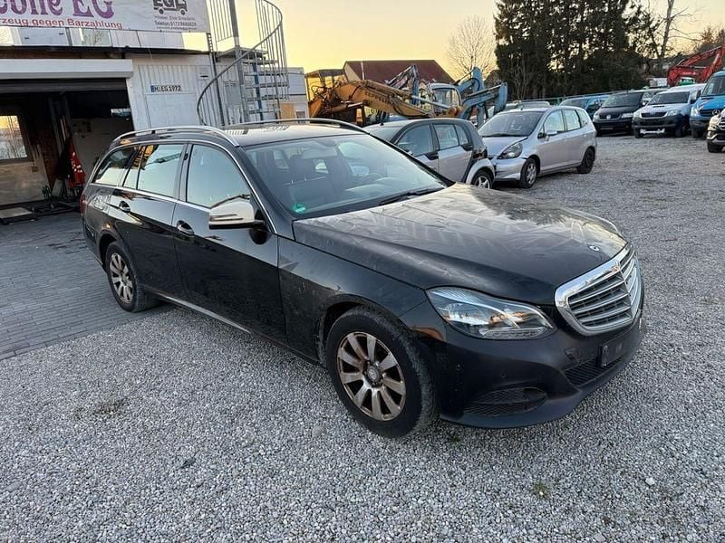 Gebraucht Mercedes E200 136 PS (100 kW) 2016 Schwarz Kombi