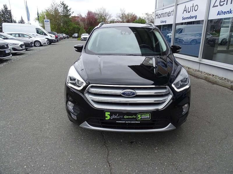 Second-hand Ford Kuga Titanium 179 CP (131 kW) 2019 Negru SUV