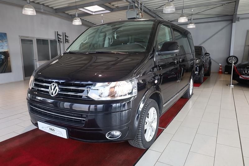 Gebraucht VW T6 Highline 179 PS (131 kW) 2015 Deep black perleffekt Van