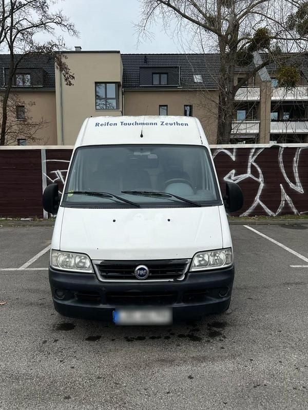 Weiß Gebraucht 2002 Fiat Ducato Van | 3.750 € (Guter Preis) - Bild 1/4