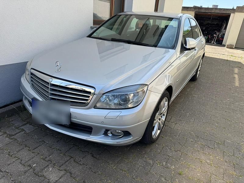 Silber Gebraucht 2008 Mercedes C200 Limousine | 3.999 € (Superpreis) - Bild 1/4