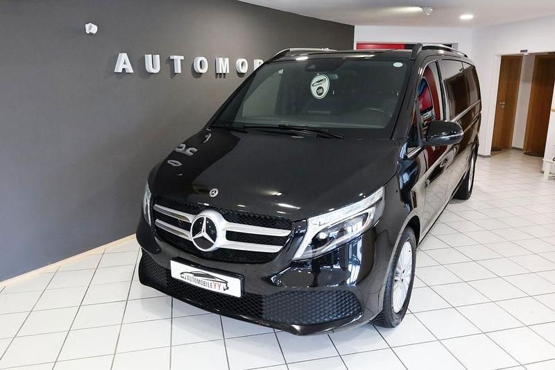 Schwarz Gebraucht 2019 Mercedes V250 Avantgarde Van / Kleinbus | 44.500 € (Fairer Preis) - Bild 1/4