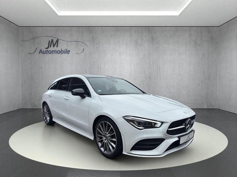 Mondstein silber Gebraucht 2021 Mercedes CLA200 Shooting Brake AMG Kombi | 23.990 € (Guter Preis) - Bild 1/4