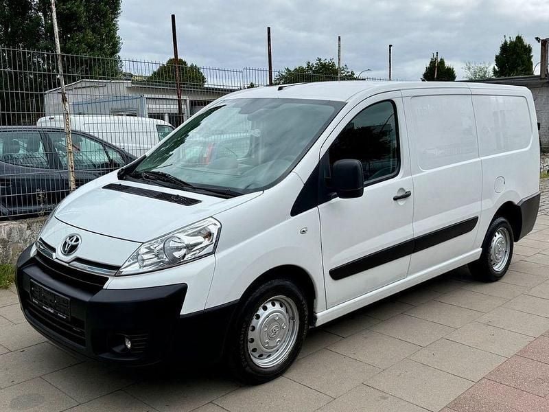 Weiß Gebraucht 2016 Toyota Proace Comfort Van | 7.830 € (Superpreis) - Bild 1/4