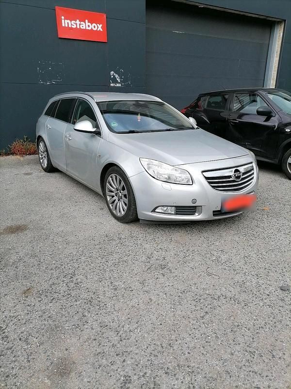 Gebraucht Opel Insignia 160 PS (117 kW) 2009 Silber Kombi