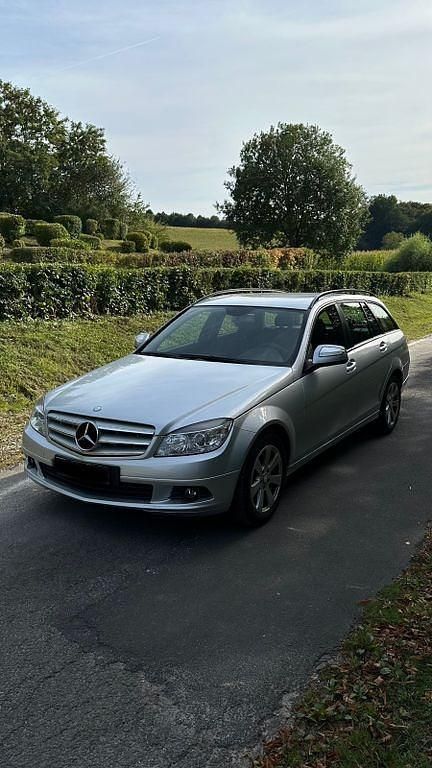 Silber Gebraucht 2008 Mercedes C180 Limousine | 4.999 € (Guter Preis) - Bild 1/4