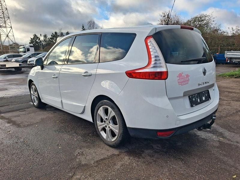 Gebraucht Renault Scénic III Dynamique 131 PS (96 kW) 2010 Weiß Van / Kleinbus