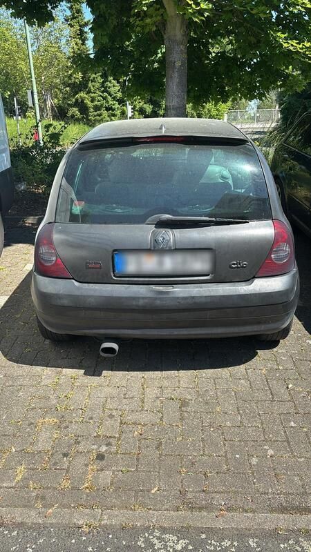 Grau Gebraucht 2003 Renault Clio II Kleinwagen | 1.700 € - Bild 1/4