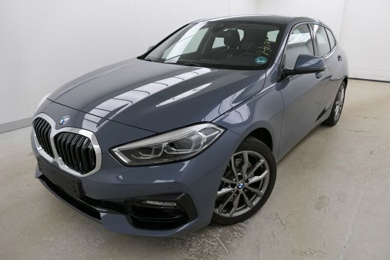 Grau Gebraucht 2024 BMW 120 Sport Line Kleinwagen | 28.580 € (Superpreis) - Bild 1/4