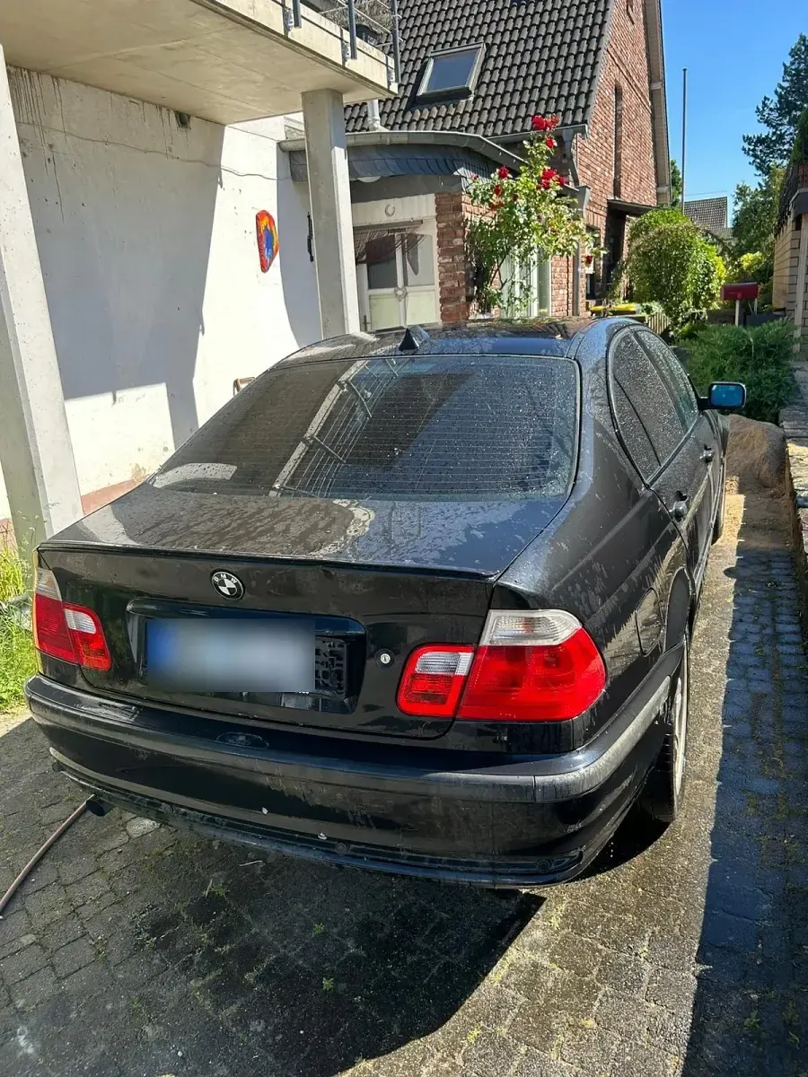 Gebraucht BMW 318 118 PS (86 kW) 1999 Schwarz Limousine