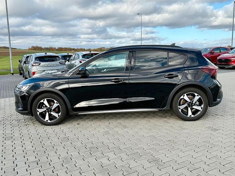 Usata Ford Focus Active 155 CV (114 kW) 2024 Nero Berlina