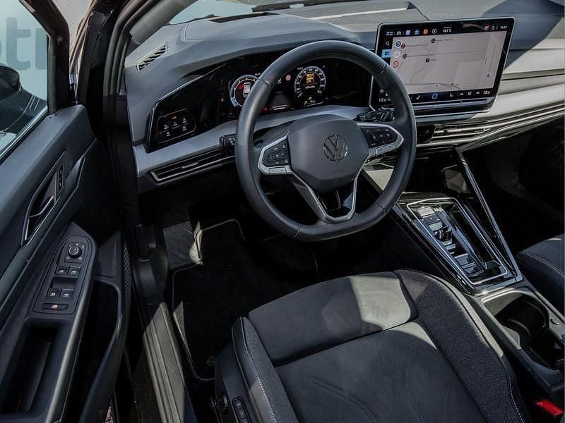 Gebraucht VW Golf VIII 150 PS (110 kW) 2025 Schwarz Kleinwagen