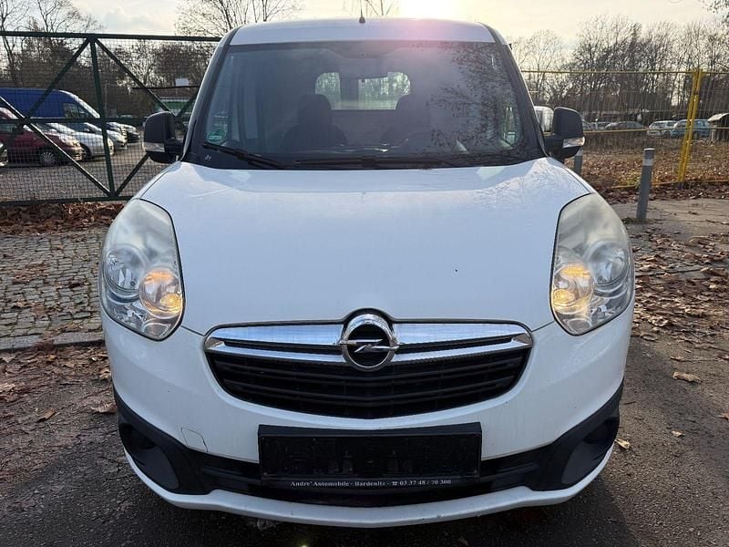 Gebraucht Opel Combo 90 PS (66 kW) 2012 Weiß Van / Kleinbus