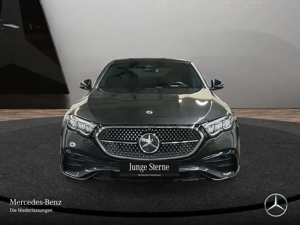 Gebraucht Mercedes E220 Advanced 197 PS (144 kW) 2025 Grau Limousine